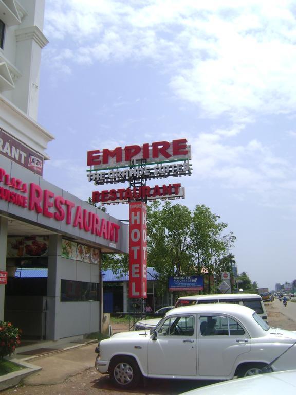 Empire The Grande Suites Kochi Exterior foto